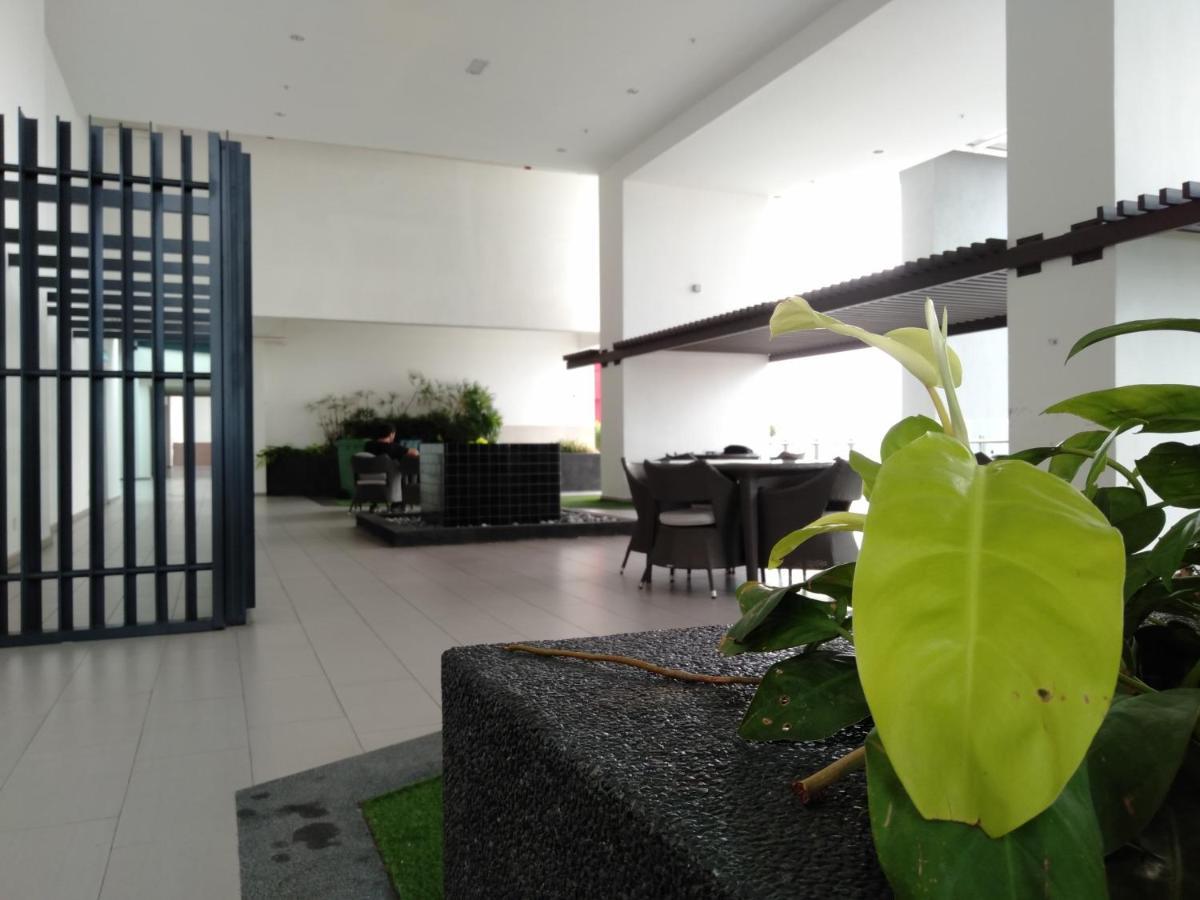 #4 Summer Studio - One South Seri Kembangan Bagian luar foto