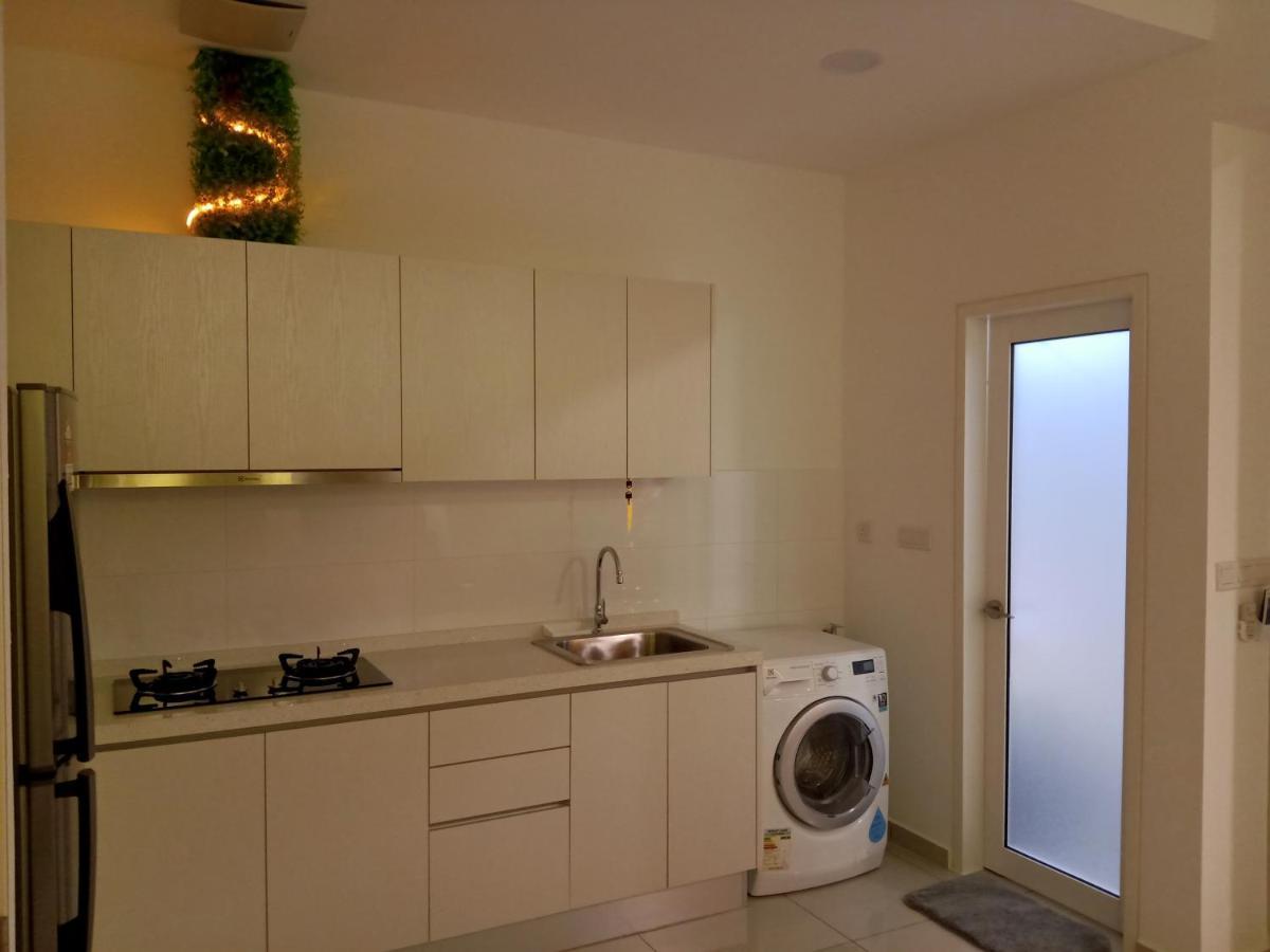 #4 Summer Studio - One South Seri Kembangan Bagian luar foto
